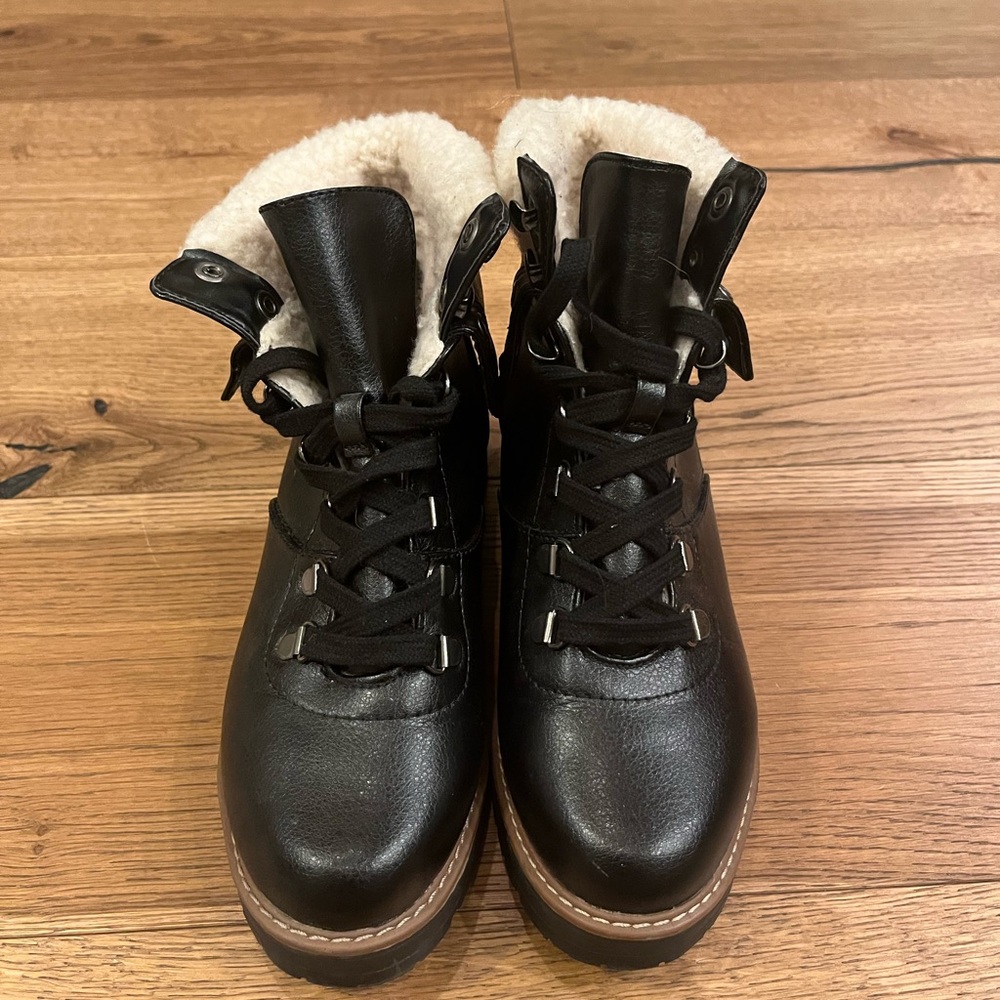 Universal Thread Winter Boots - Picture 4 of 6